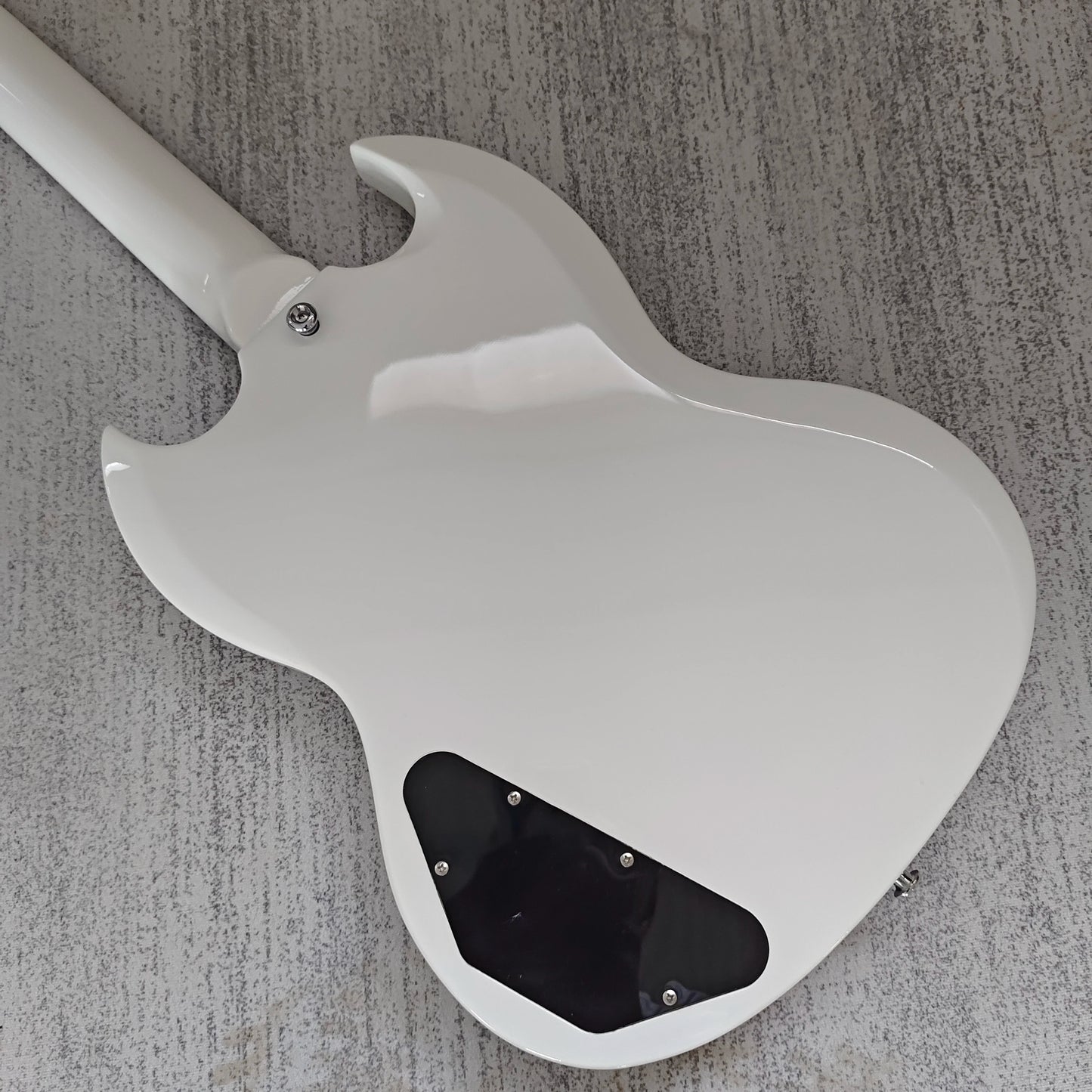 39 Inch SG004 White Electric Guitar Mahogany Body Ebony Neck HH Pickup Fixed bridge Rock Music Free Shipping