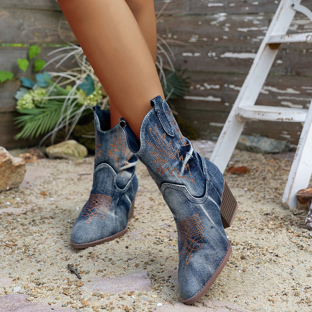 Women's Embroidered Western Cowboy Boots Ankle Style
