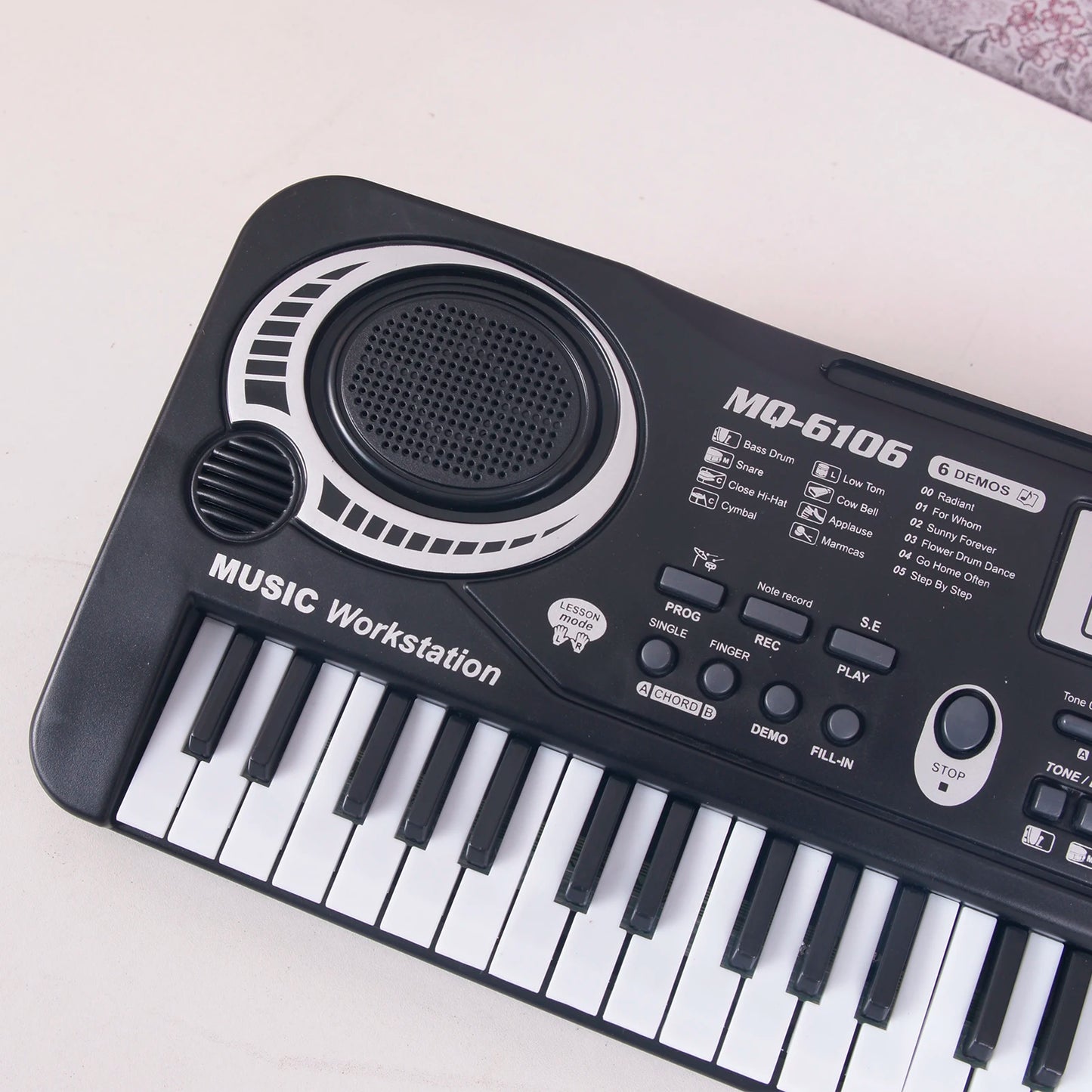 Hot 61 Keys Piano Digital Music Electronic Keyboard KeyBoard Black Electric Piano Kids Gift with microphone Keyboard instrument